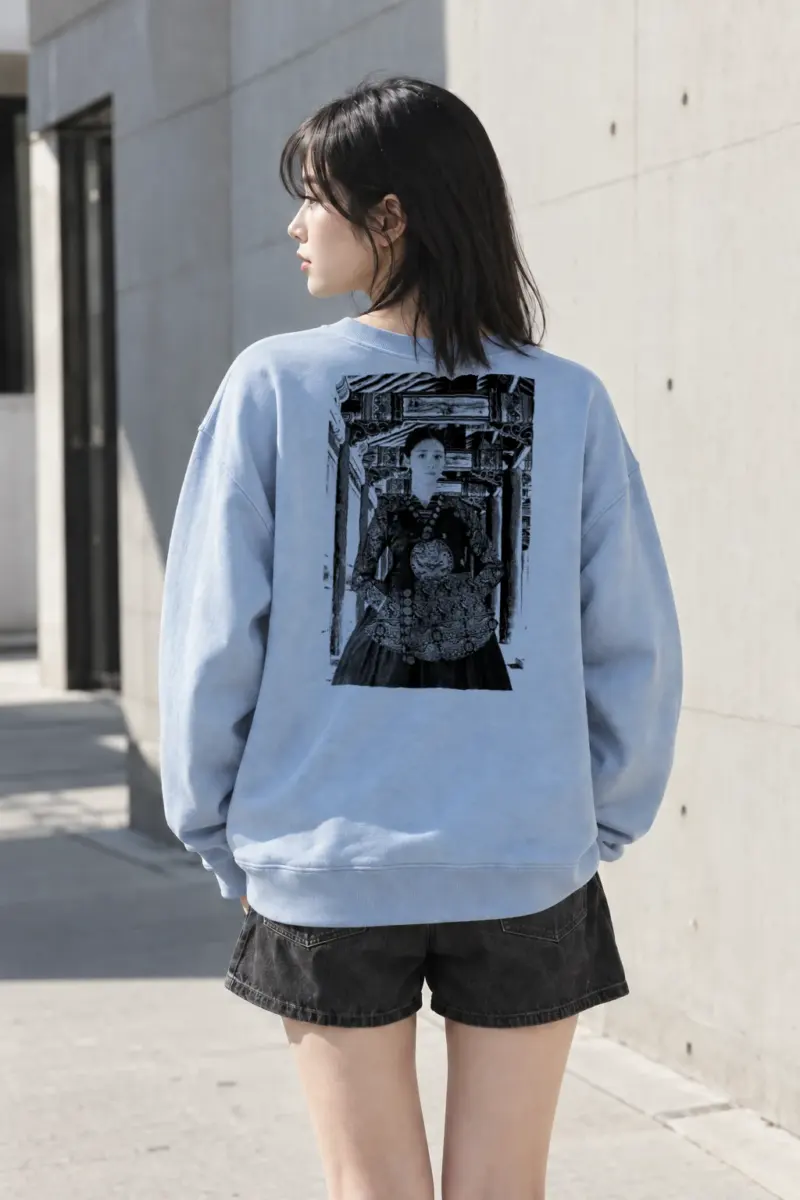 "Ornate Passage" Heavy Blend Unisex Crewneck Sweatshirt | Gildan 18000