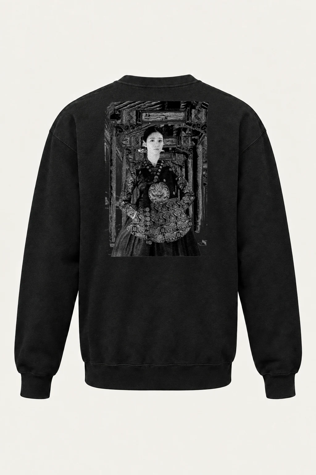 "Ornate Passage" Heavy Blend Unisex Crewneck Sweatshirt | Gildan 18000