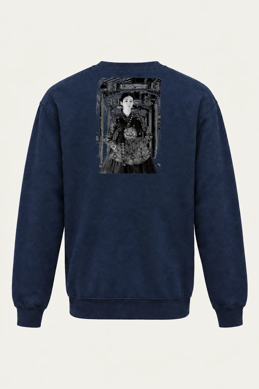 "Ornate Passage" Heavy Blend Unisex Crewneck Sweatshirt | Gildan 18000
