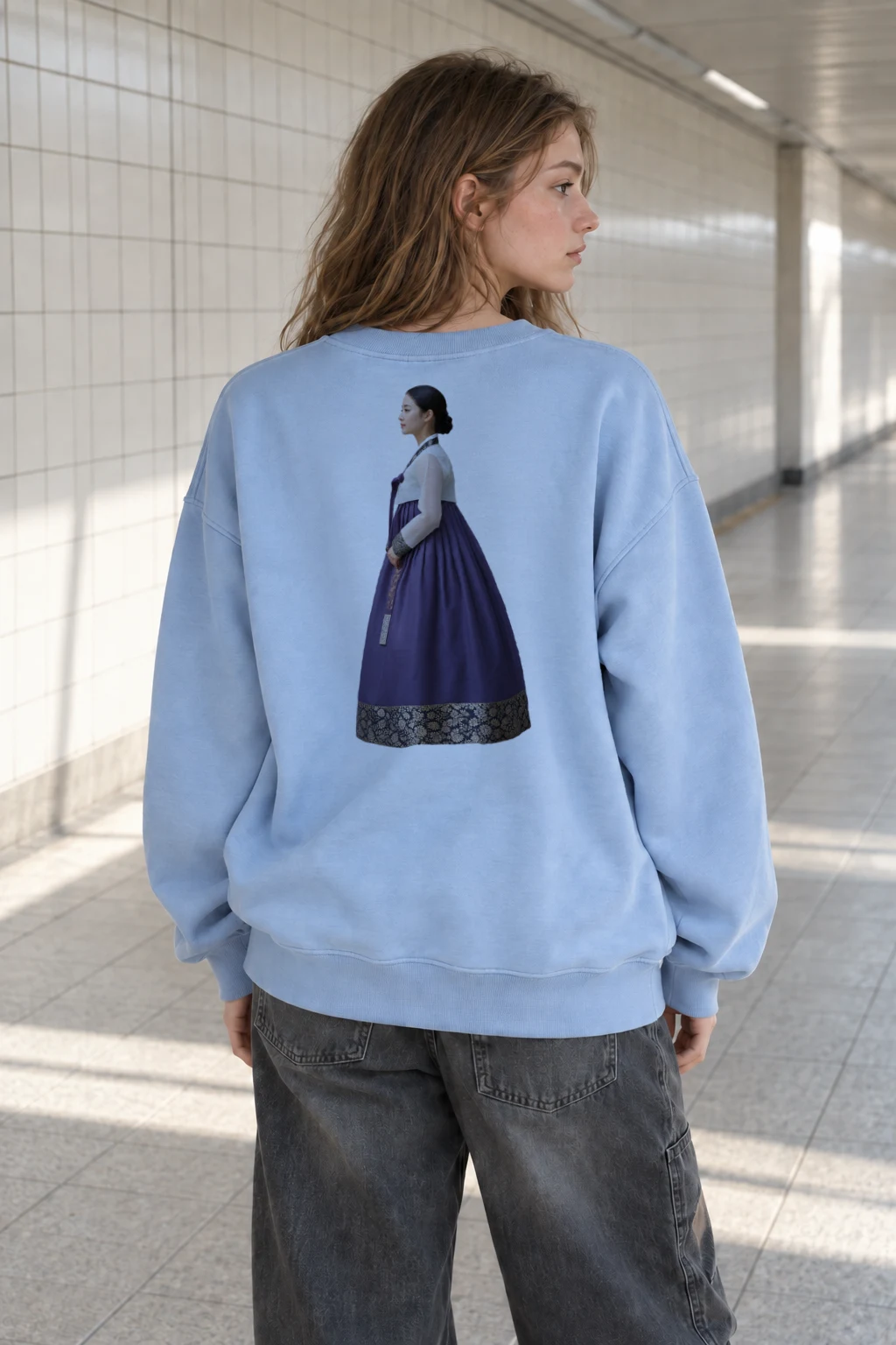 "Palace Bloom Border" Heavy Blend Unisex Crewneck Sweatshirt | Gildan 18000