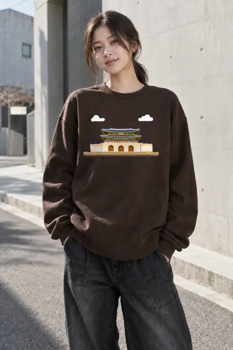 "Palace Gate" Heavy Blend Unisex Crewneck Sweatshirt | Gildan 18000
