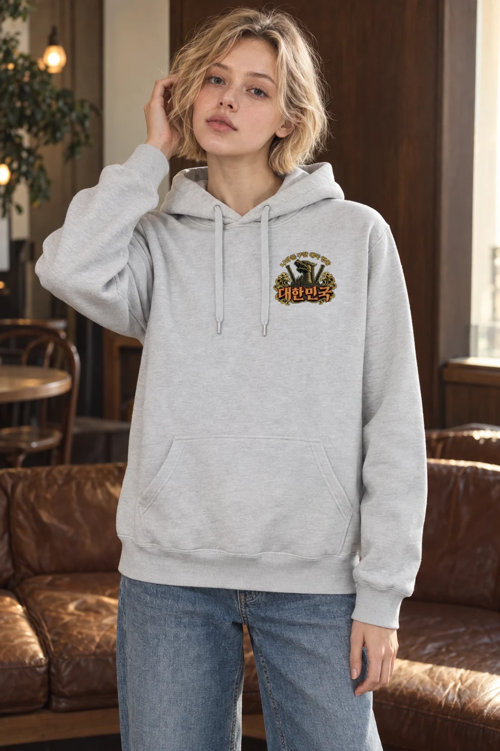 "Patriotic Hero Admiral Yi Sun-sin" Heavy Blend Unisex Pullover Hoodie
