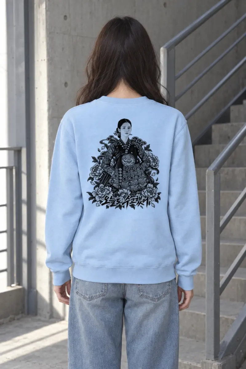 "Peony Hanbok Portrait" Heavy Blend Unisex Crewneck Sweatshirt | Gildan 18000