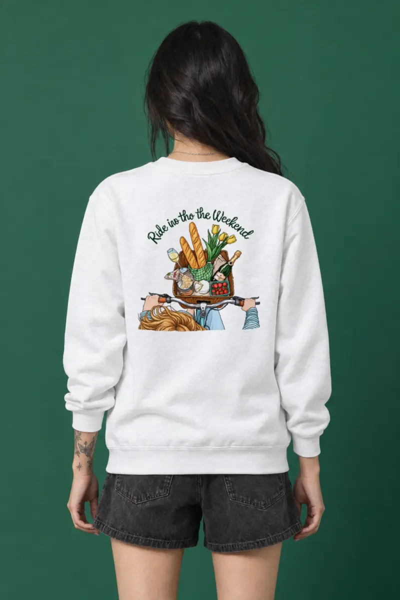 "Picnic Bicycle Basket" Heavy Blend Unisex Crewneck Sweatshirt