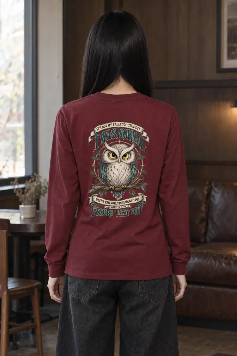 "Plenty Of Clues" Unisex Longsleeve T-shirt