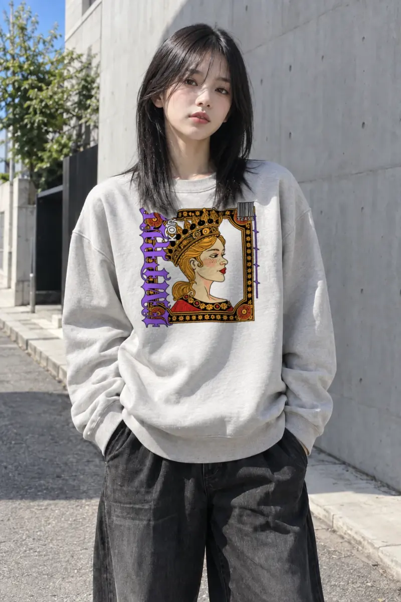 "Queen Korea" Heavy Blend Unisex Crewneck Sweatshirt | Gildan 18000