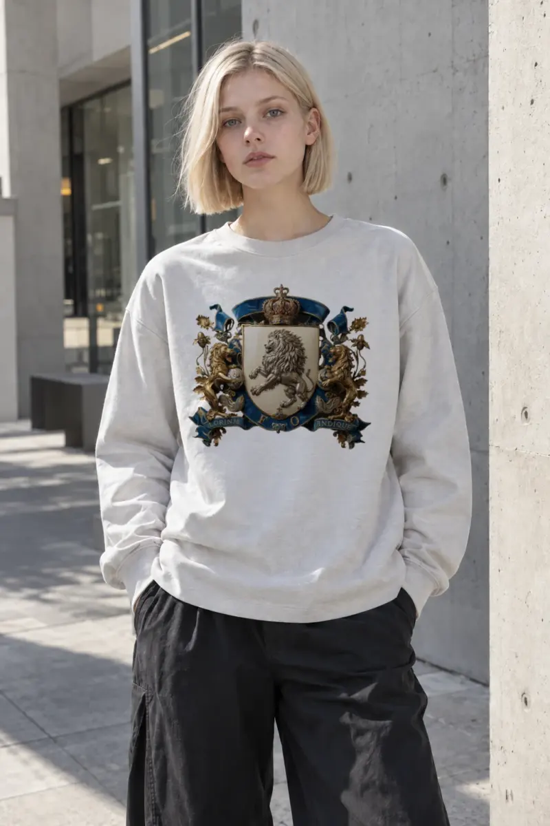 "Royal Lion Crest" Unisex Longsleeve T-shirt | Gildan 2400