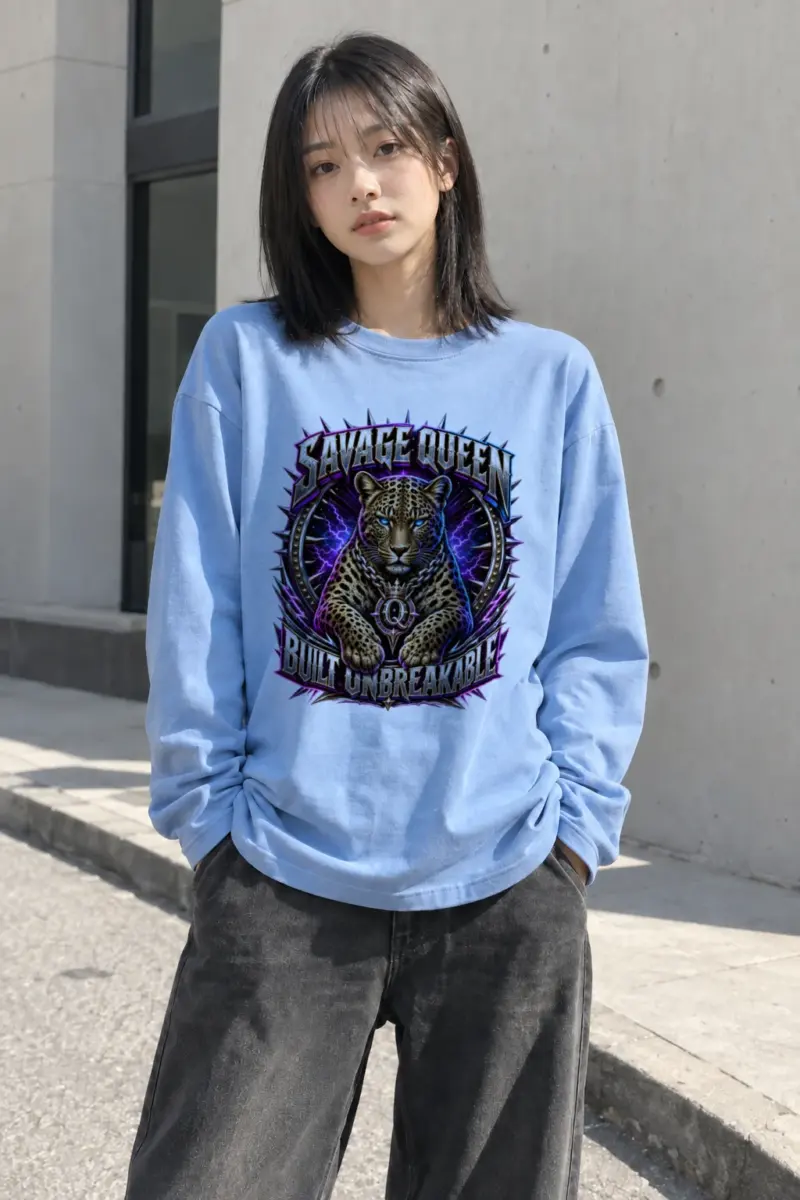 "Savage Queen" Unisex Longsleeve T-shirt | Gildan 2400