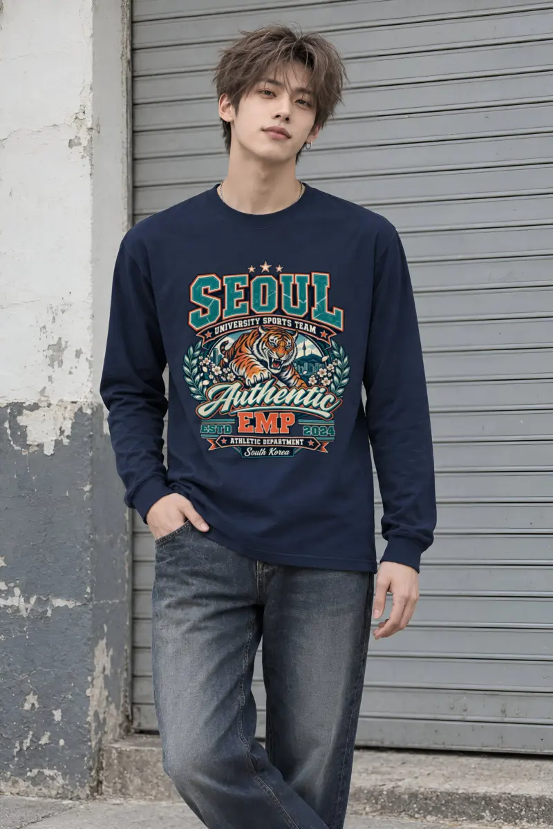 "Seoul University Sports Team" Unisex Longsleeve T-shirt
