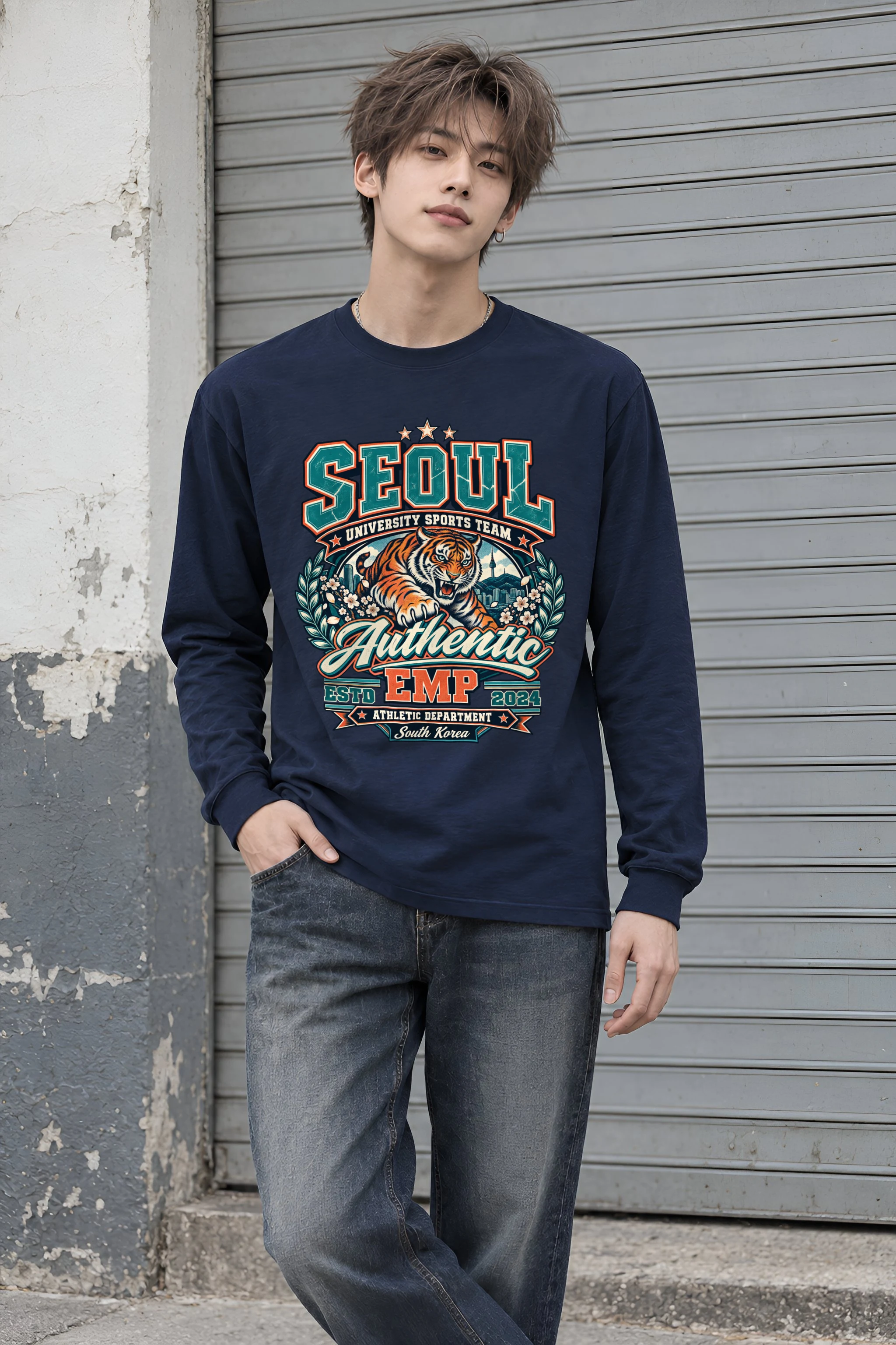 "Seoul University Sports Team" Unisex Longsleeve T-shirt