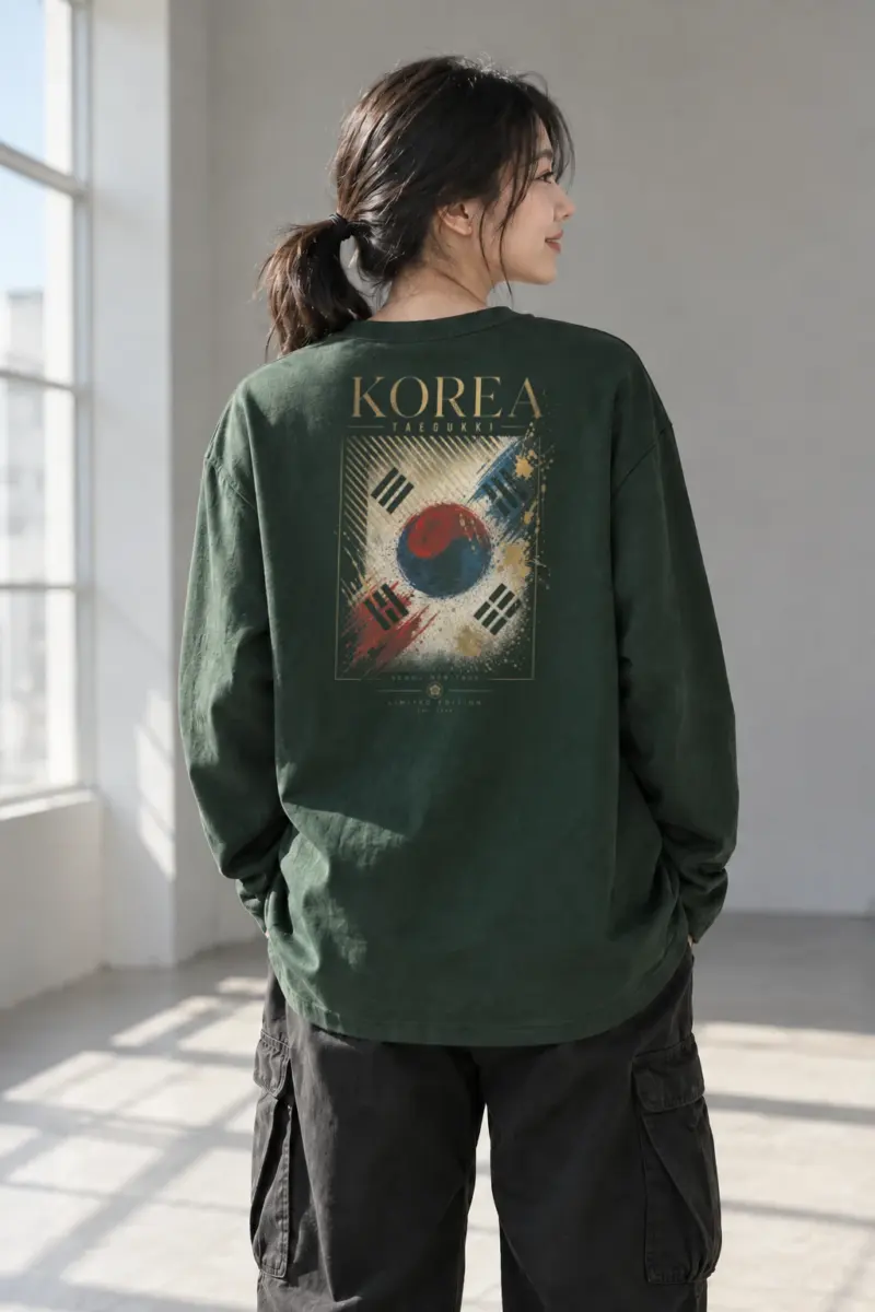 “Seoul Heritage Taegeuk” Unisex Longsleeve T-shirt | Gildan 2400