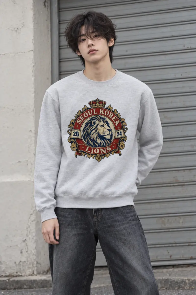 "Seoul Lions Crest" Heavy Blend Unisex Crewneck Sweatshirt | Gildan 18000