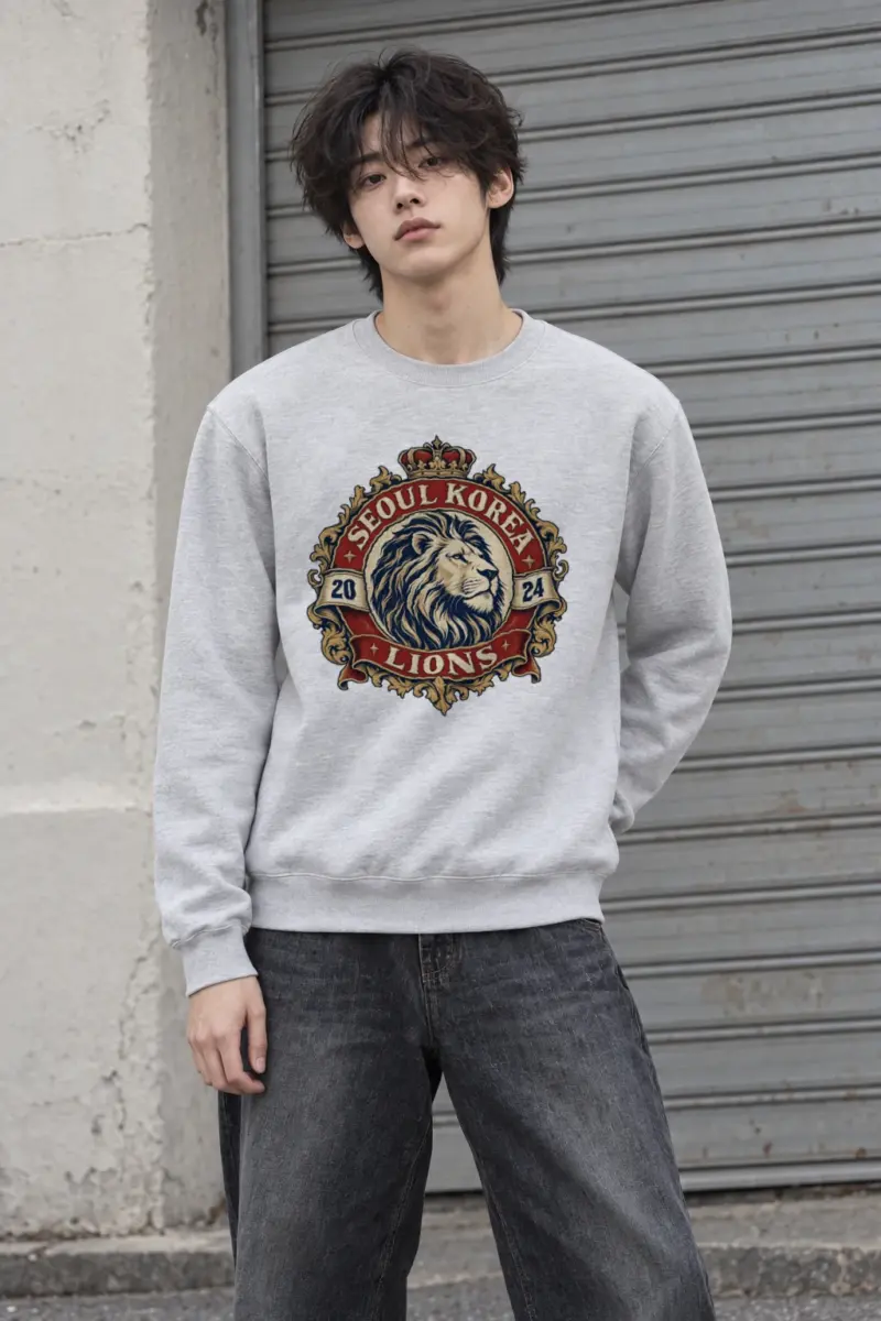 "Seoul Lions Crest" Heavy Blend Unisex Crewneck Sweatshirt
