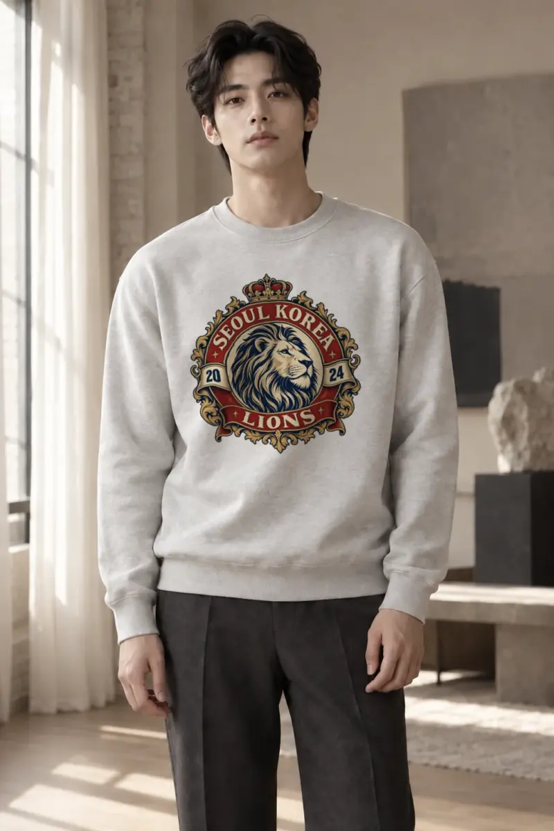 "Seoul Lions Crest" Heavy Blend Unisex Crewneck Sweatshirt | Gildan 18000