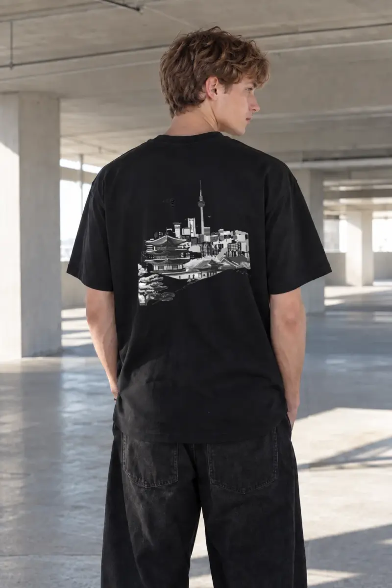 “Seoul Palace Ink” Heavyweight Unisex Crewneck T-shirt | Gildan 5000