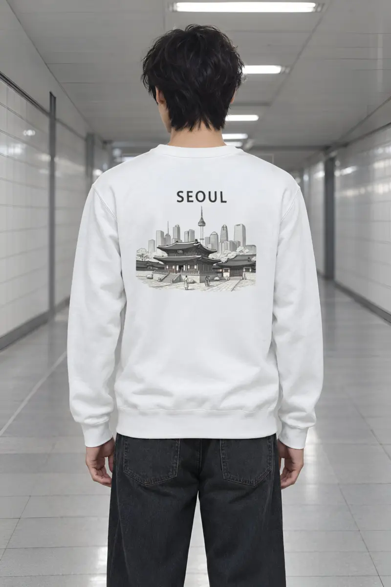 "Seoul Palace Skyline" Heavy Blend Unisex Crewneck Sweatshirt