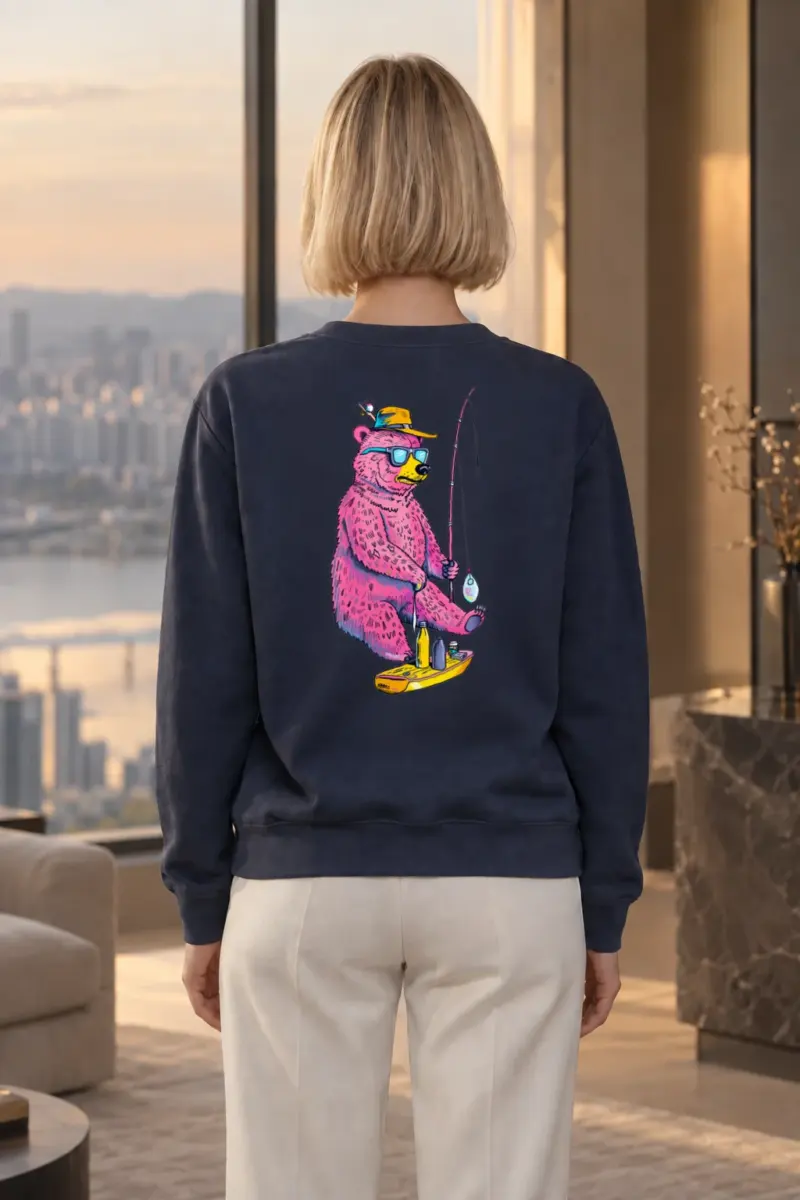 "Skateboard Fishing Bear" Heavy Blend Unisex Crewneck Sweatshirt | Gildan 18000