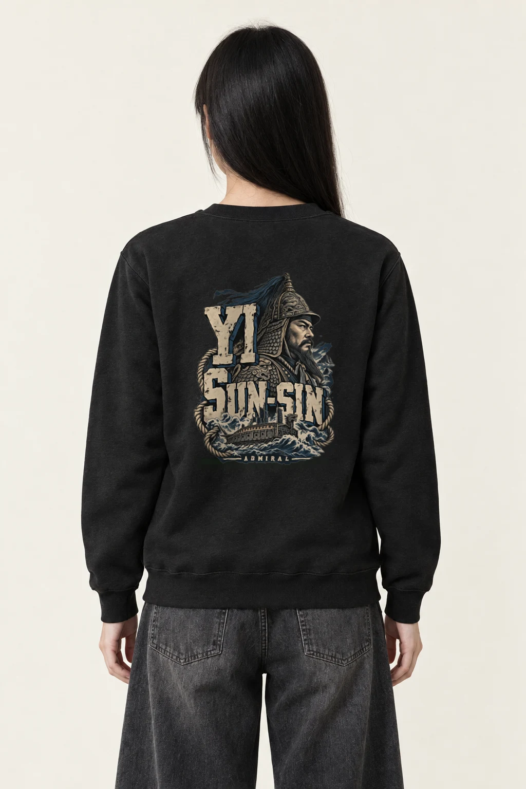 "Yi Sun-Sin Admiral" Heavy Blend Unisex Crewneck Sweatshirt