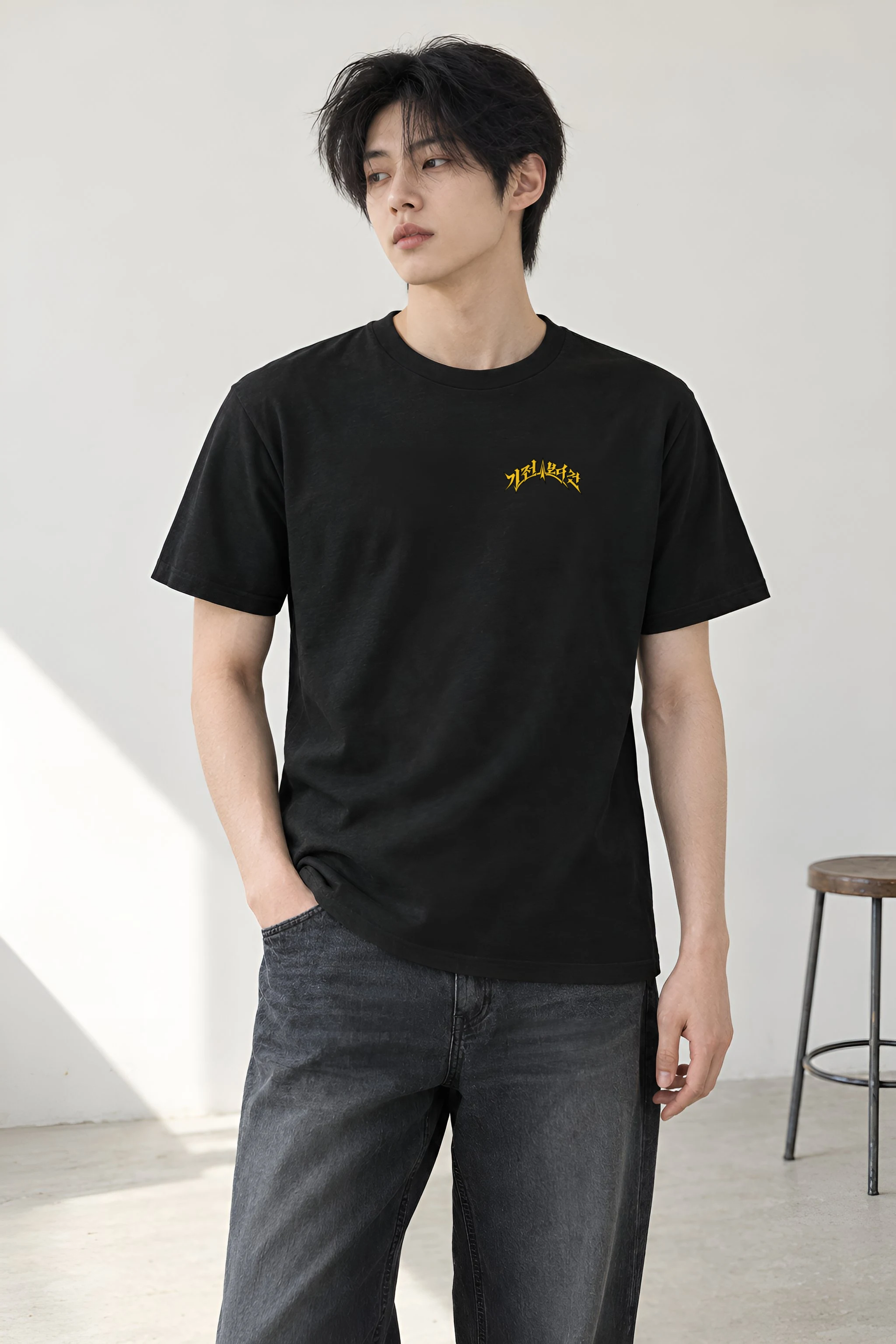 "Spiked Collar Cheetah" Heavyweight Unisex Crewneck T-shirt