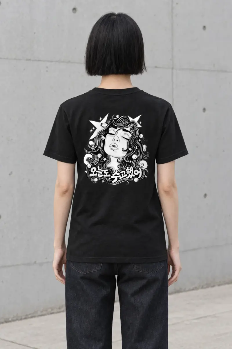 "Starlit Wavy Hair" Heavyweight Unisex Crewneck T-shirt | Gildan 5000