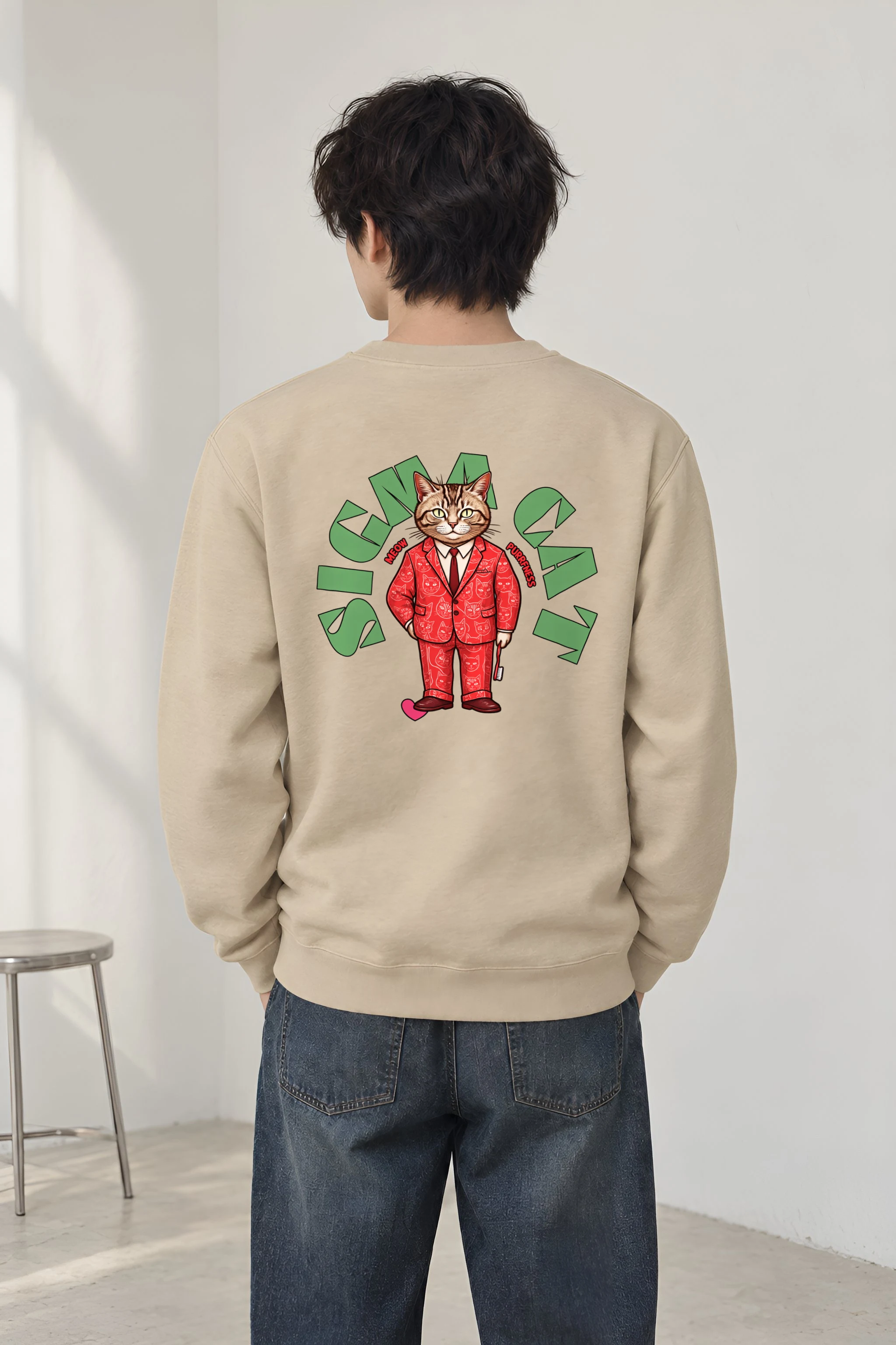 "Suit-Wearing Tabby Cat" Heavy Blend Unisex Crewneck Sweatshirt