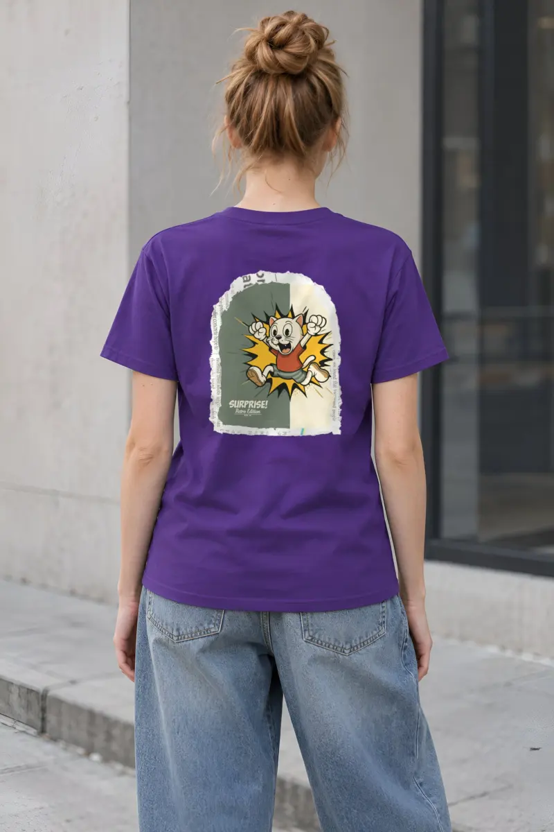 "Surprise Retro Cat" Heavyweight Unisex Crewneck T-shirt