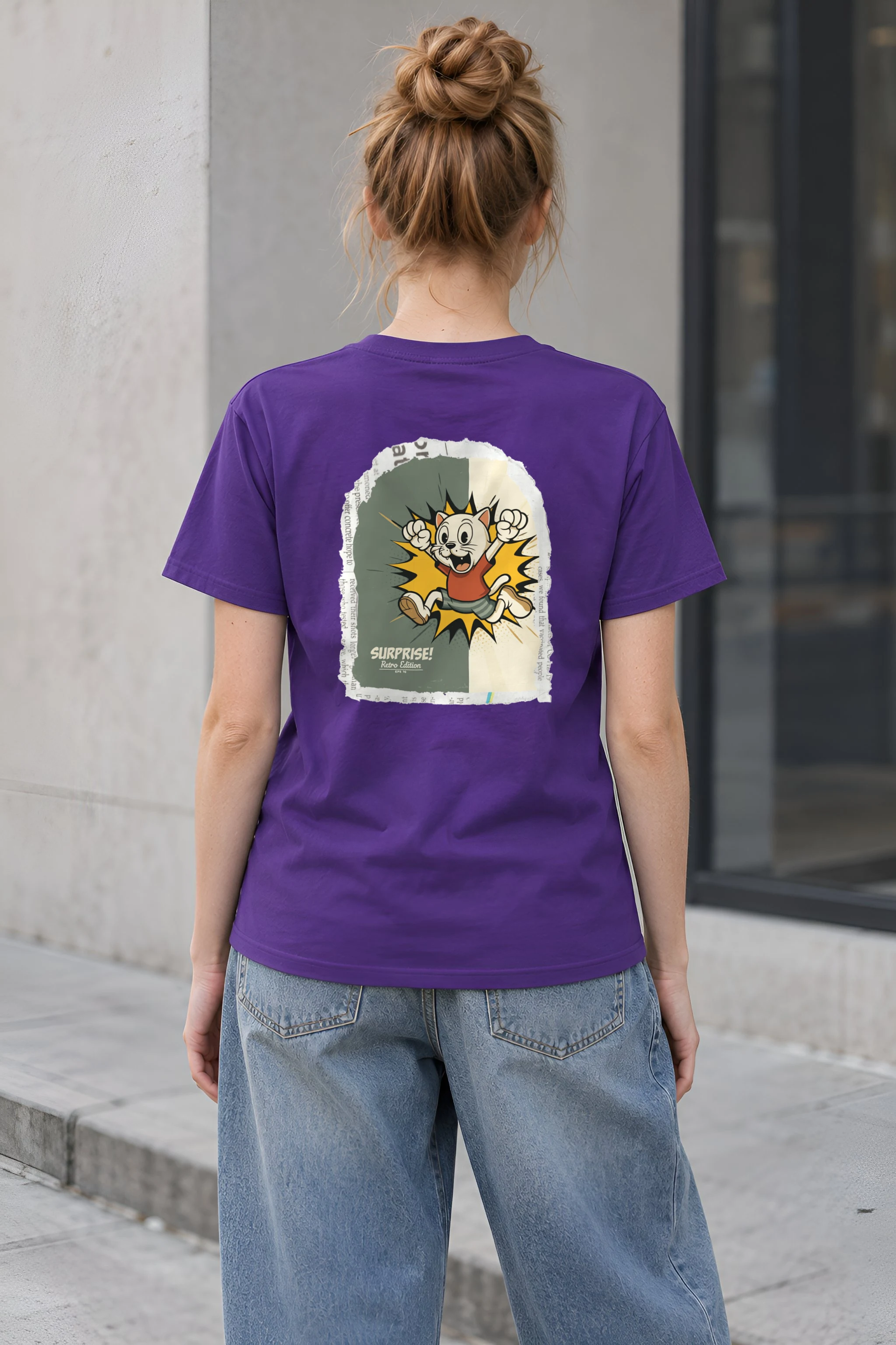 "Surprise Retro Cat" Heavyweight Unisex Crewneck T-shirt
