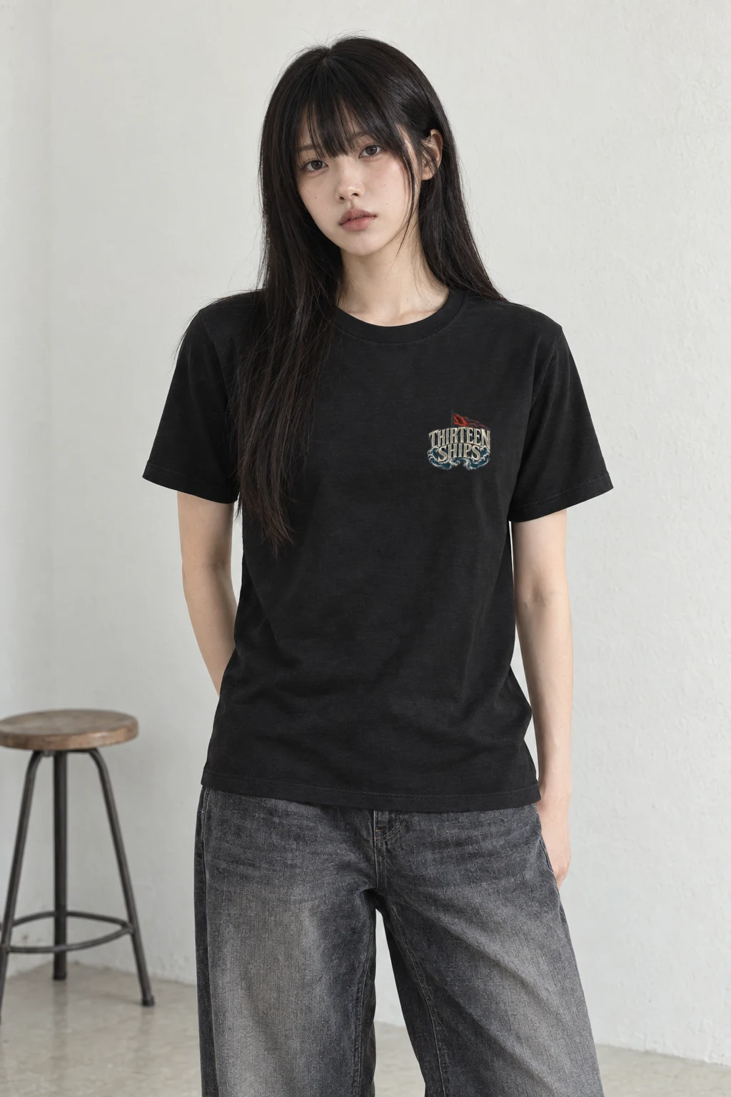"Thirteen Ships Myeongnyang 1597" Heavyweight Unisex Crewneck T-shirt