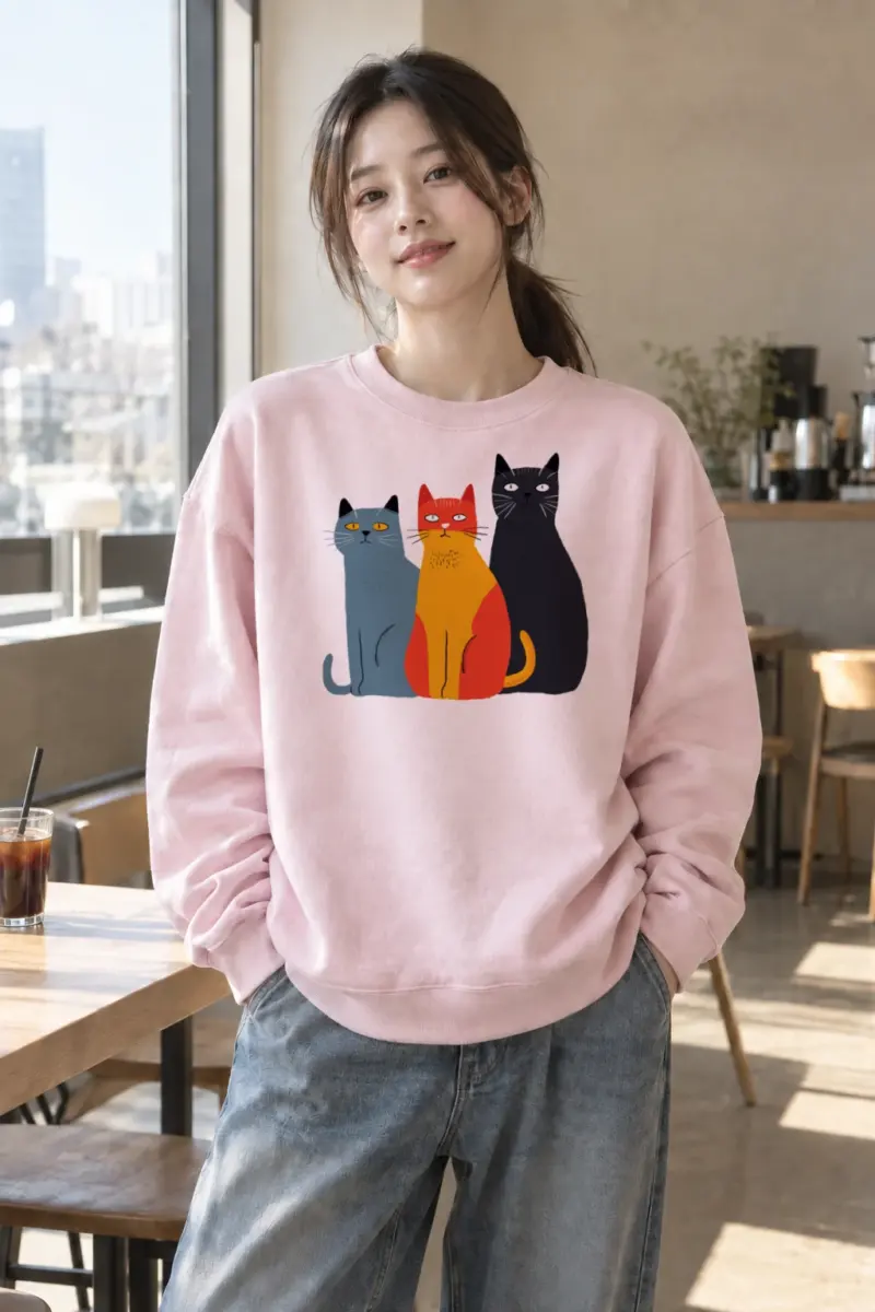"Three Cat Lineup" Heavy Blend Unisex Crewneck Sweatshirt | Gildan 18000