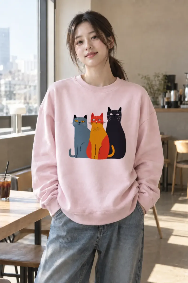 "Three Cat Lineup" Heavy Blend Unisex Crewneck Sweatshirt | Gildan 18000