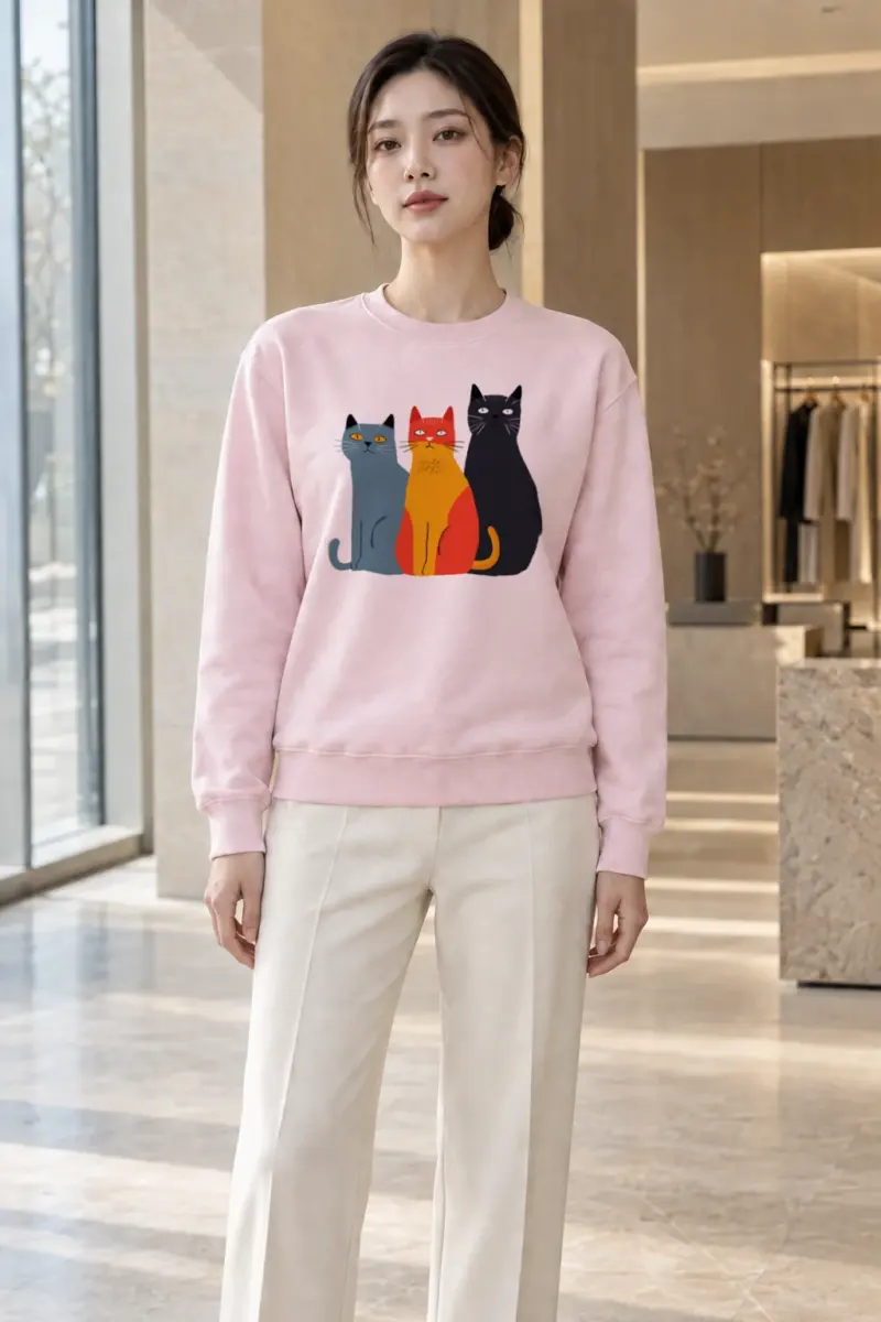 "Three Cat Lineup" Heavy Blend Unisex Crewneck Sweatshirt | Gildan 18000