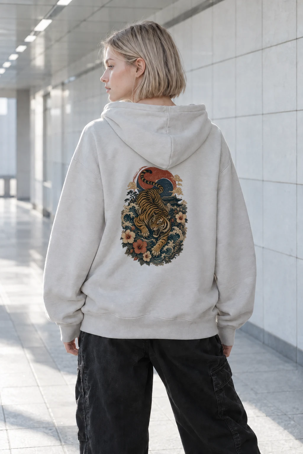 "Tiger Wave Sun" Heavy Blend Unisex Pullover Hoodie | Gildan 18500