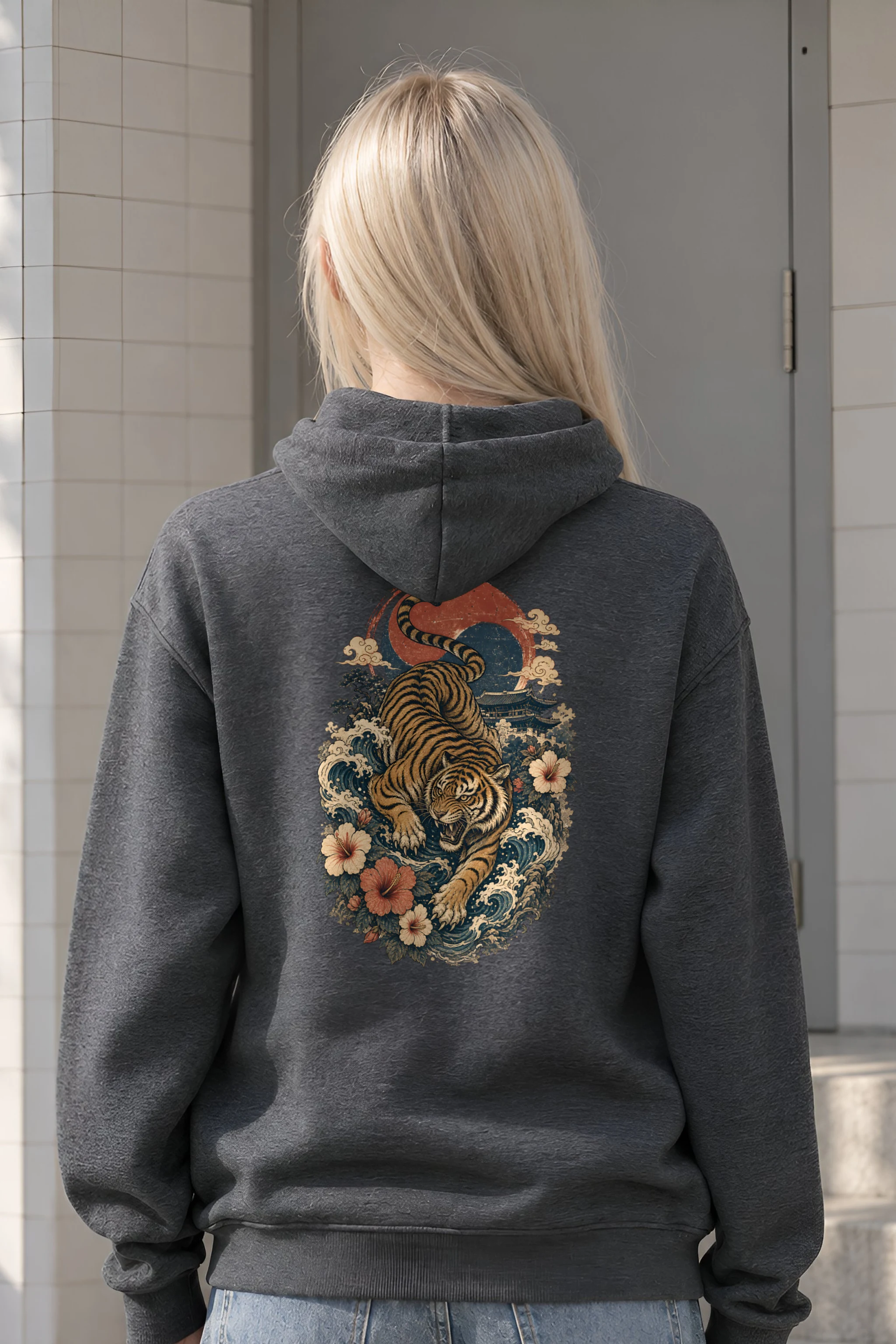 "Tiger Wave Sun" Heavy Blend Unisex Pullover Hoodie