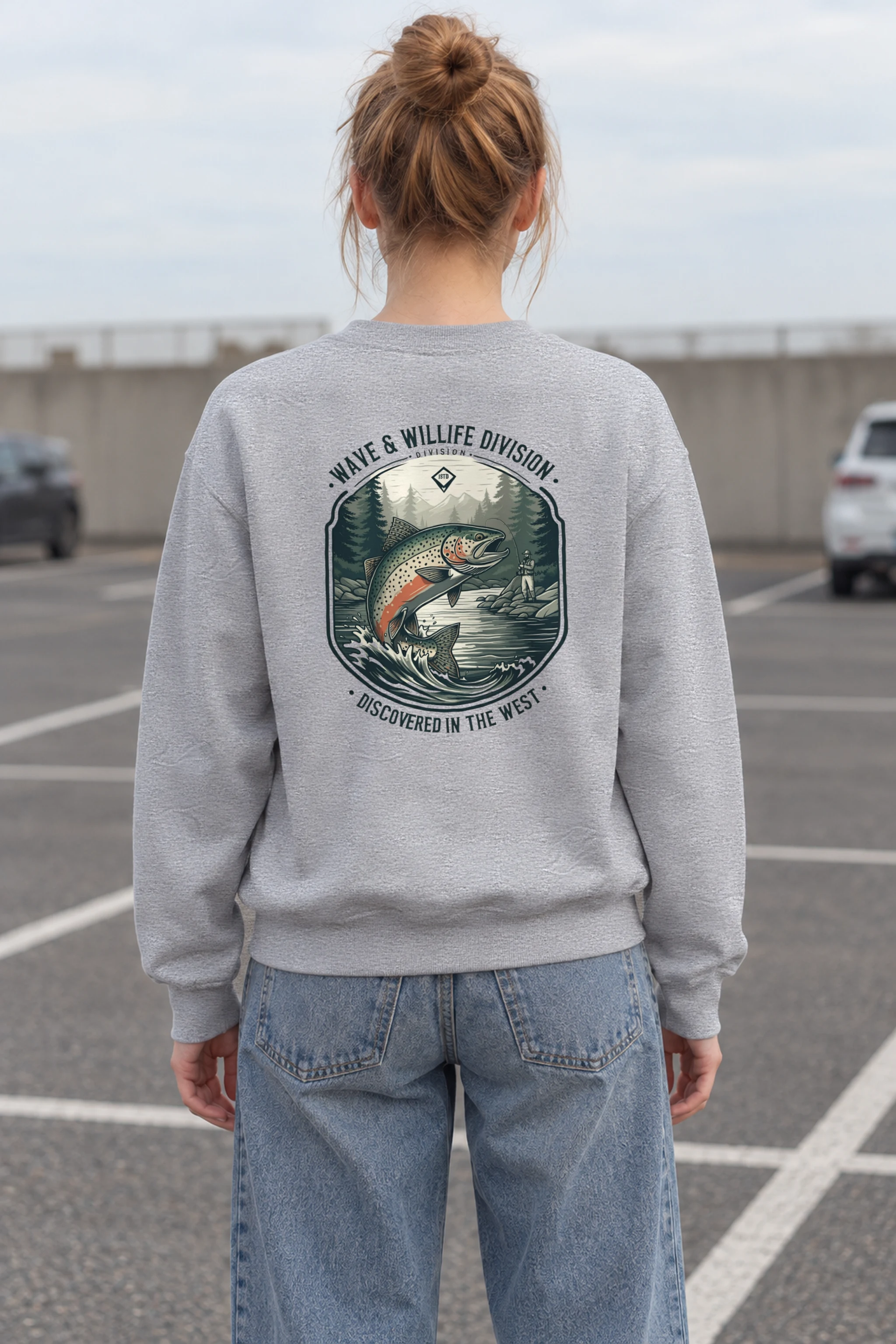 "Trout Angler Mountain" 1 Crewneck Sweatshirt