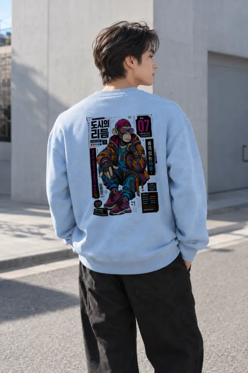 "Urban Edition 07" Heavy Blend Unisex Crewneck Sweatshirt | Gildan 18000