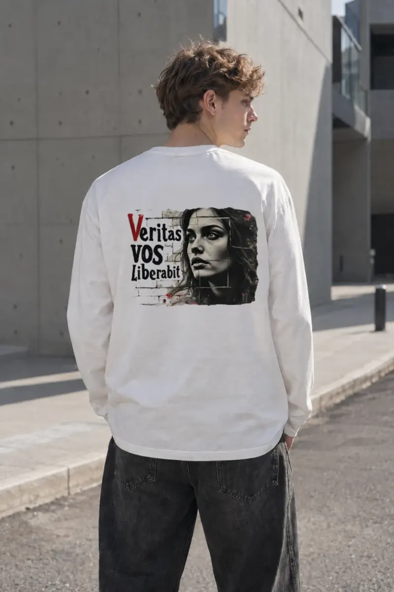 "Veritas Portrait" Unisex Longsleeve T-shirt | Gildan 2400
