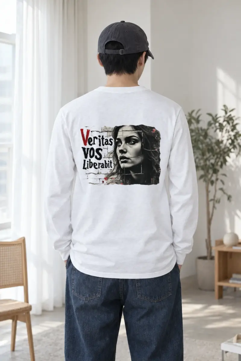 "Veritas Portrait" Unisex Longsleeve T-shirt | Gildan 2400