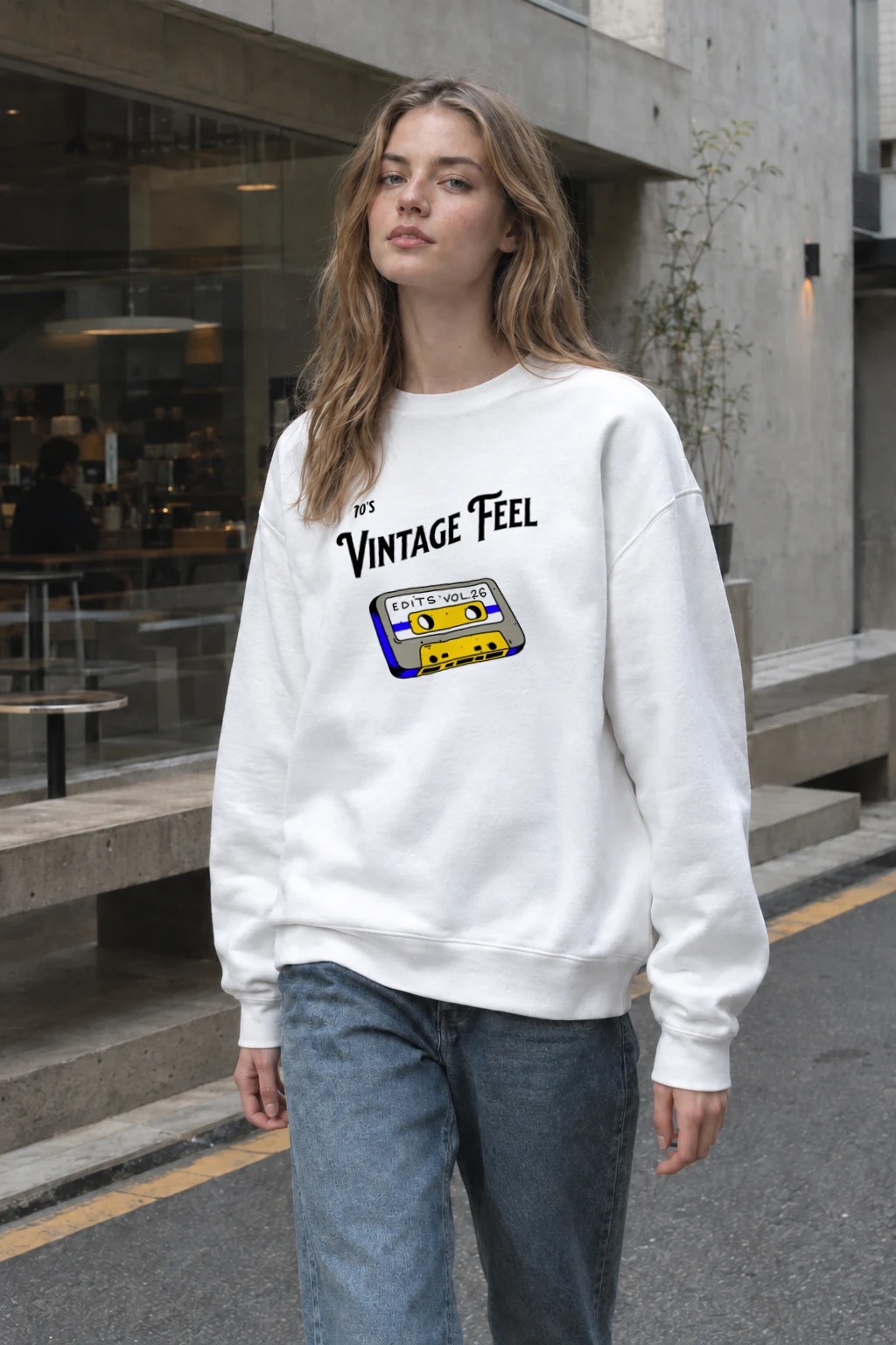 "Vintage Feel Edits" Heavy Blend Unisex Crewneck Sweatshirt | Gildan 18000