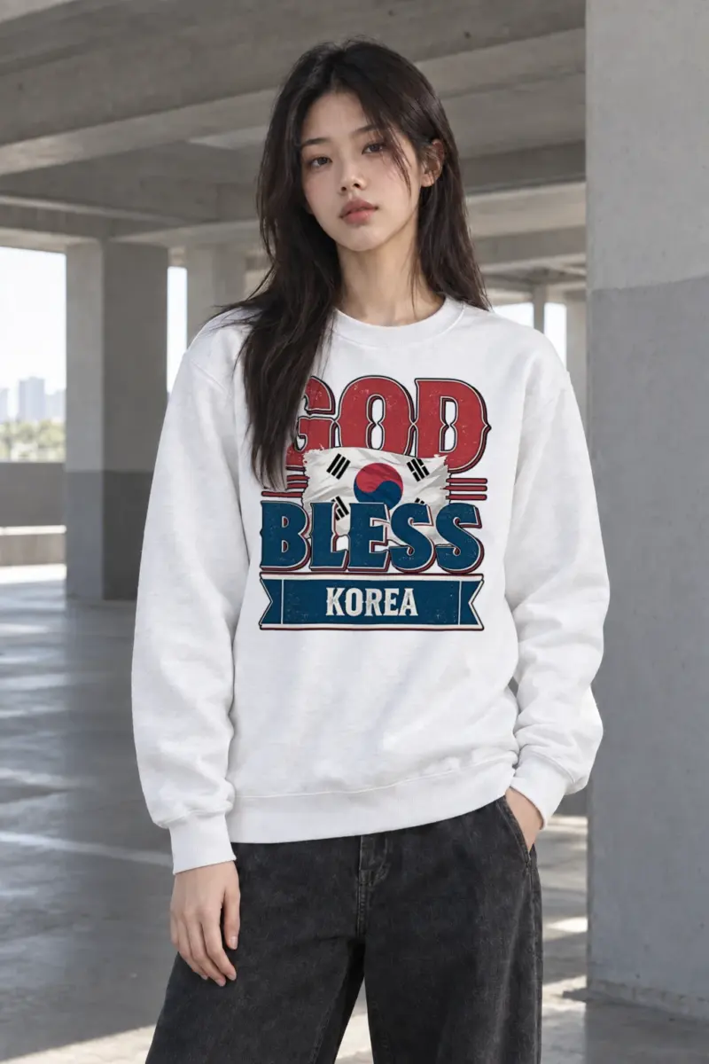 "Vintage Korea Collegiate" Heavy Blend Unisex Crewneck Sweatshirt | Gildan 18000
