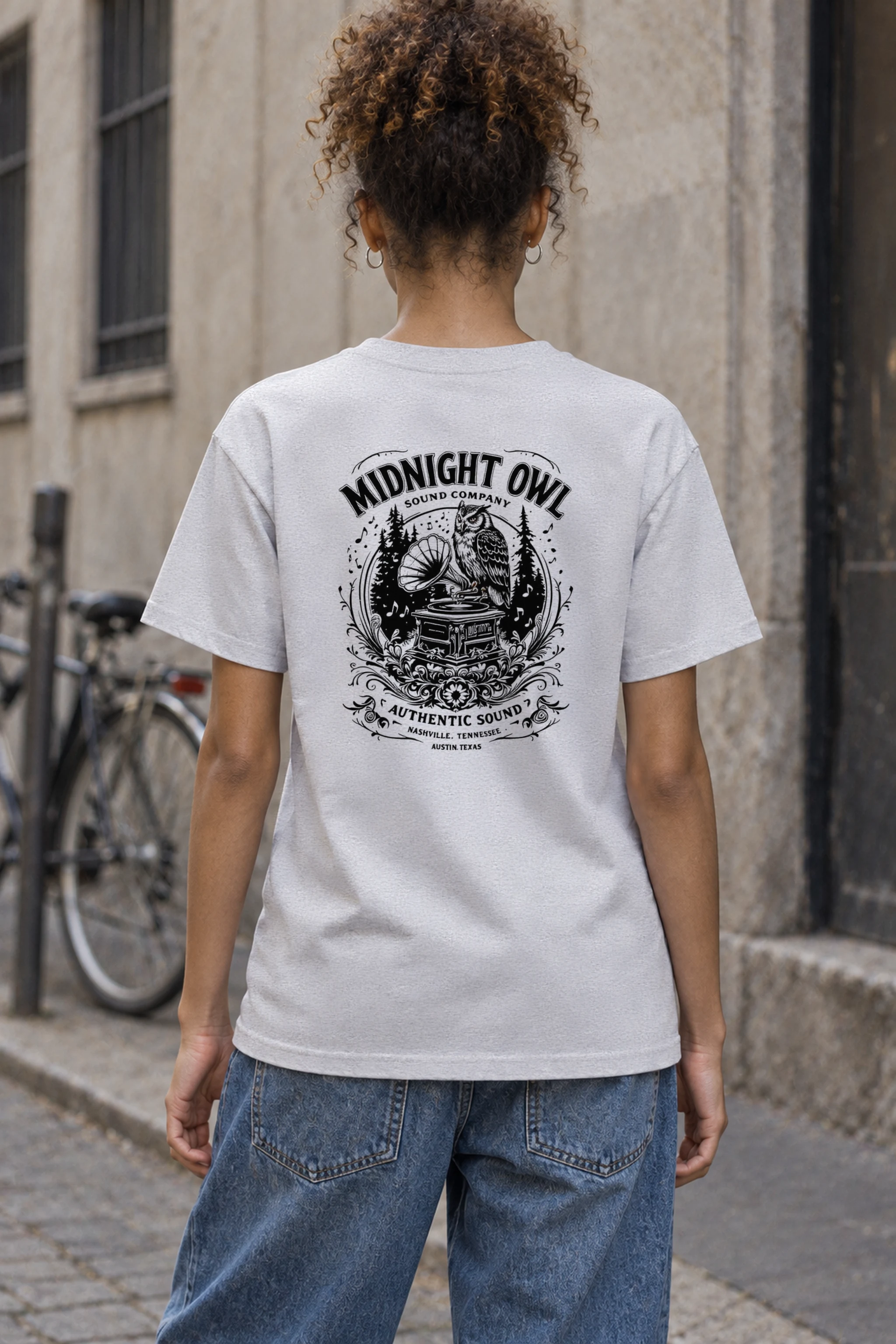 "Vintage Sound Owl" Heavyweight Unisex Crewneck T-shirt