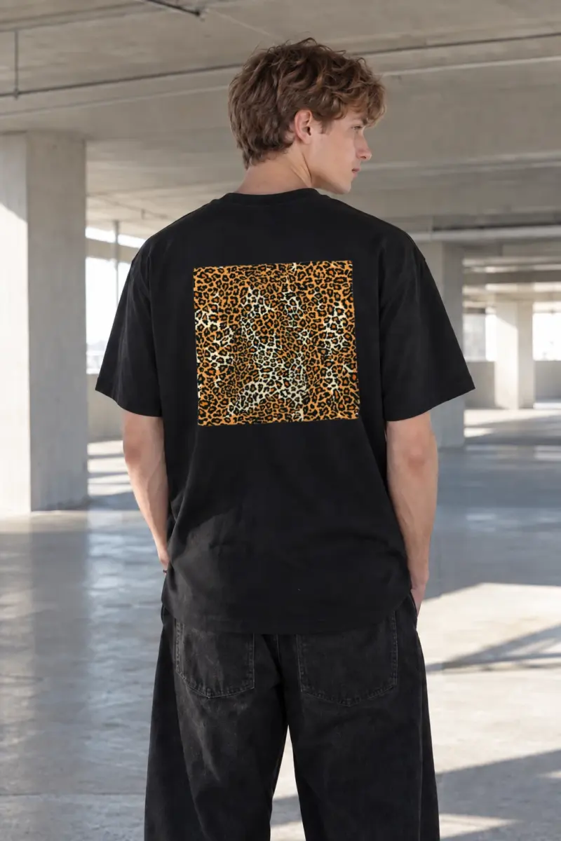 "Wild Leopard Pattern" Heavyweight Unisex Crewneck T-shirt | Gildan 5000