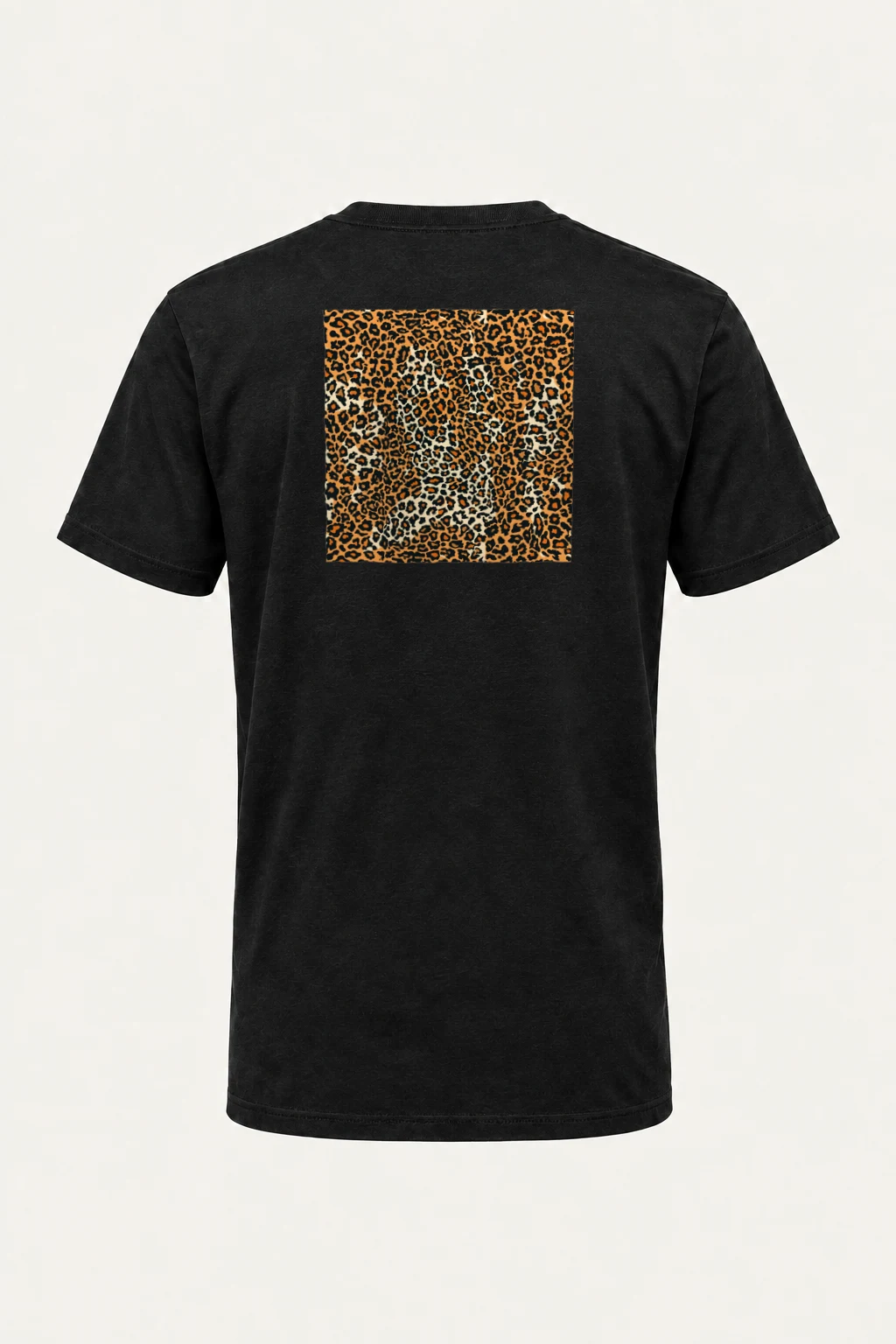 "Wild Leopard Pattern" Heavyweight Unisex Crewneck T-shirt | Gildan 5000