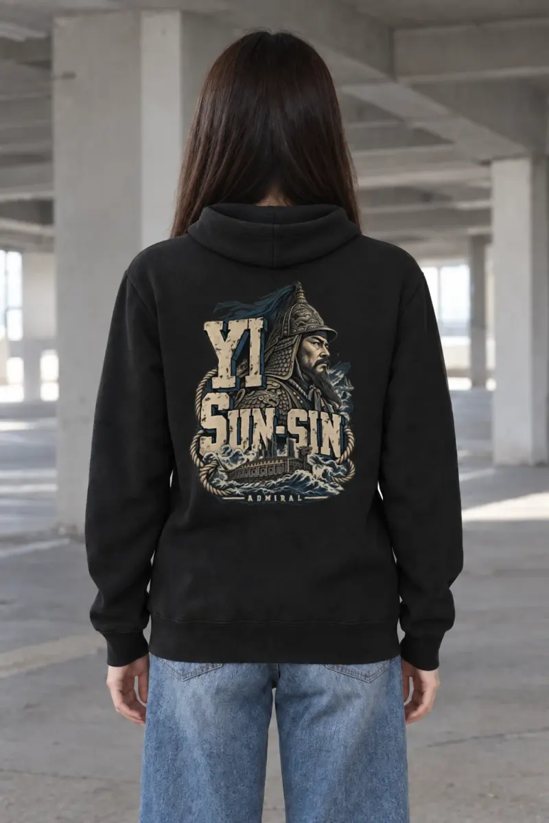 "Yi Sun-sin Admiral 이순신" Heavy Blend Unisex Pullover Hoodie