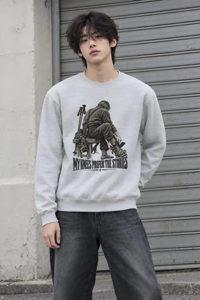 “Benchside Ski Boot” Heavy Blend Unisex Crewneck Sweatshirt