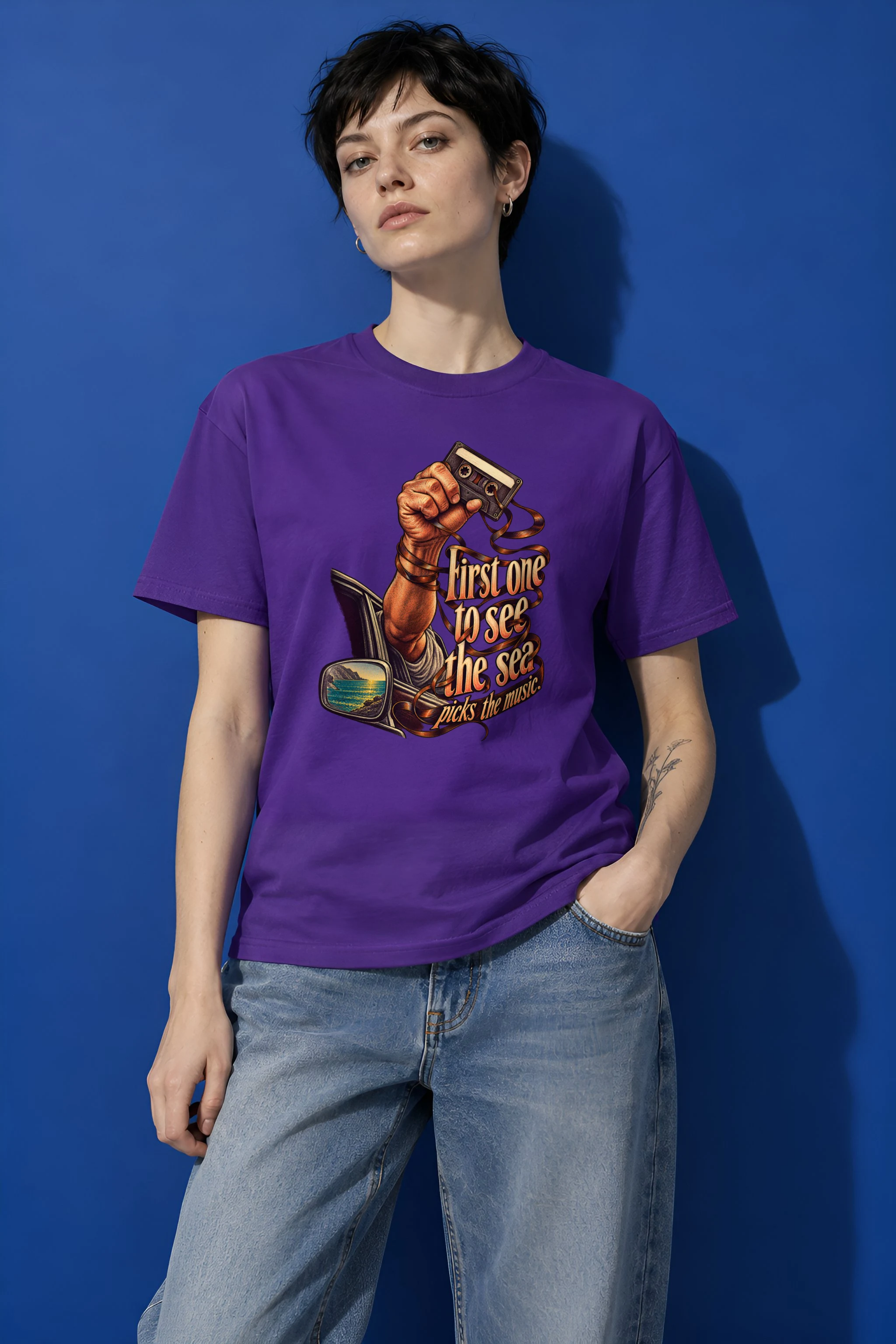 "Cassette And Sea" Heavyweight Unisex Crewneck T-shirt
