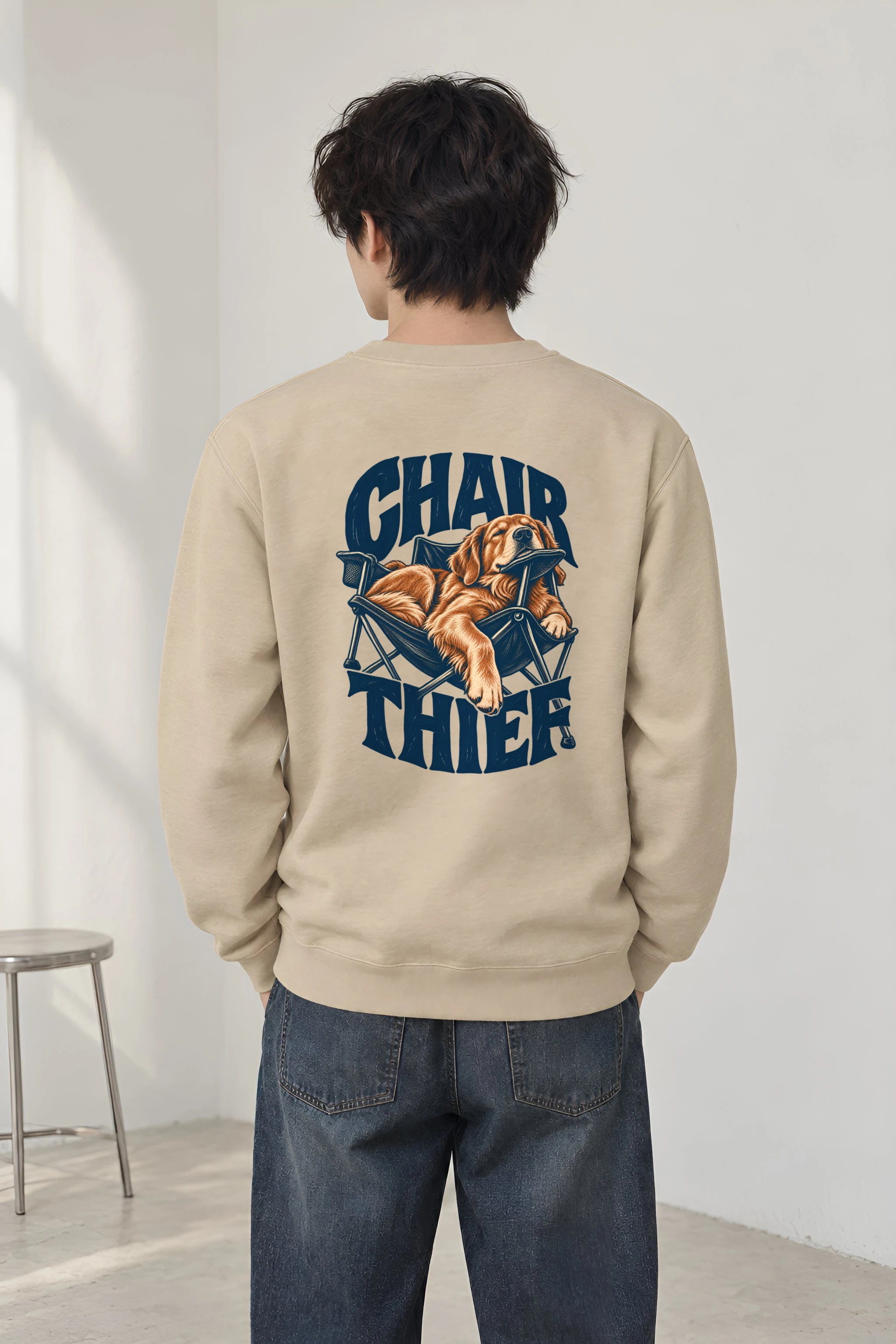"Chair Thief Golden Retriever" Heavy Blend Unisex Crewneck Sweatshirt