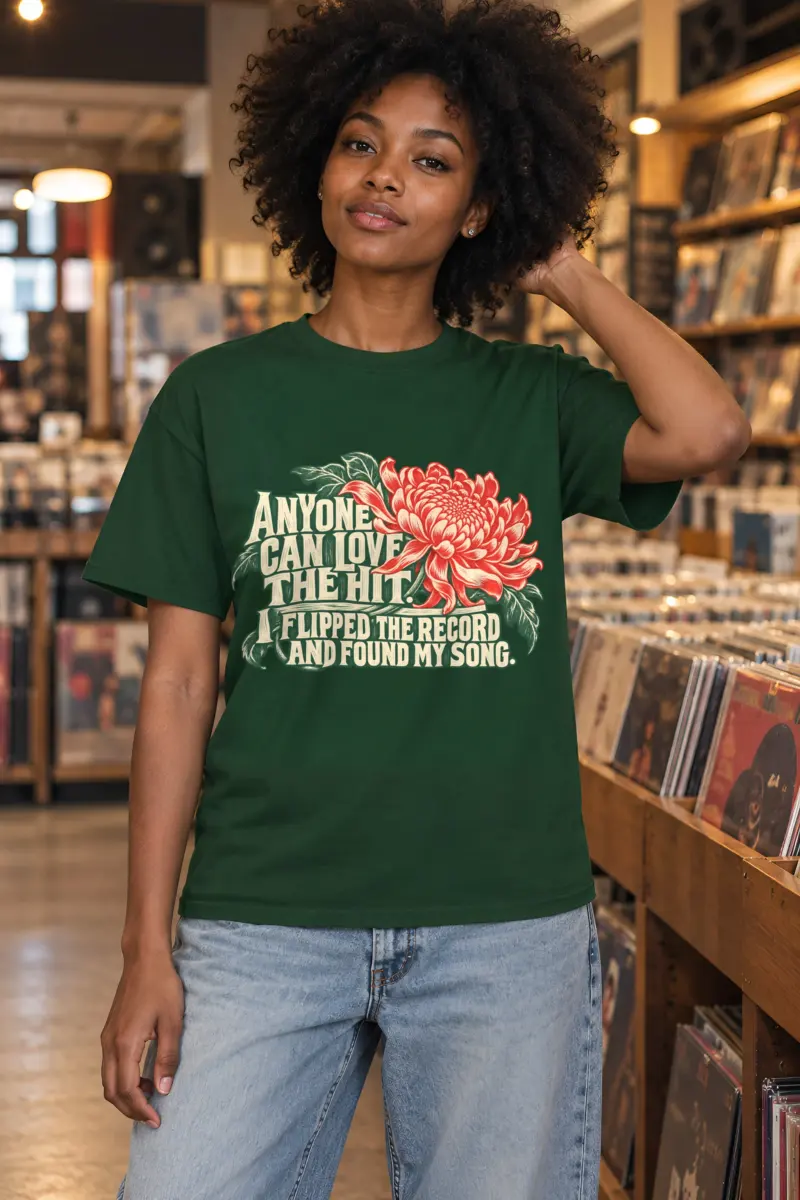 “Found My Song Chrysanthemum” Heavyweight Unisex Crewneck T-shirt
