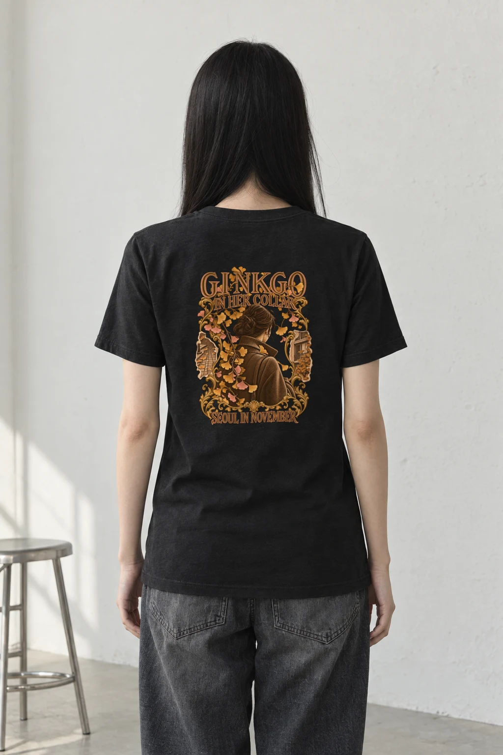"Ginkgo In Her Collar" Heavyweight Unisex Crewneck T-shirt