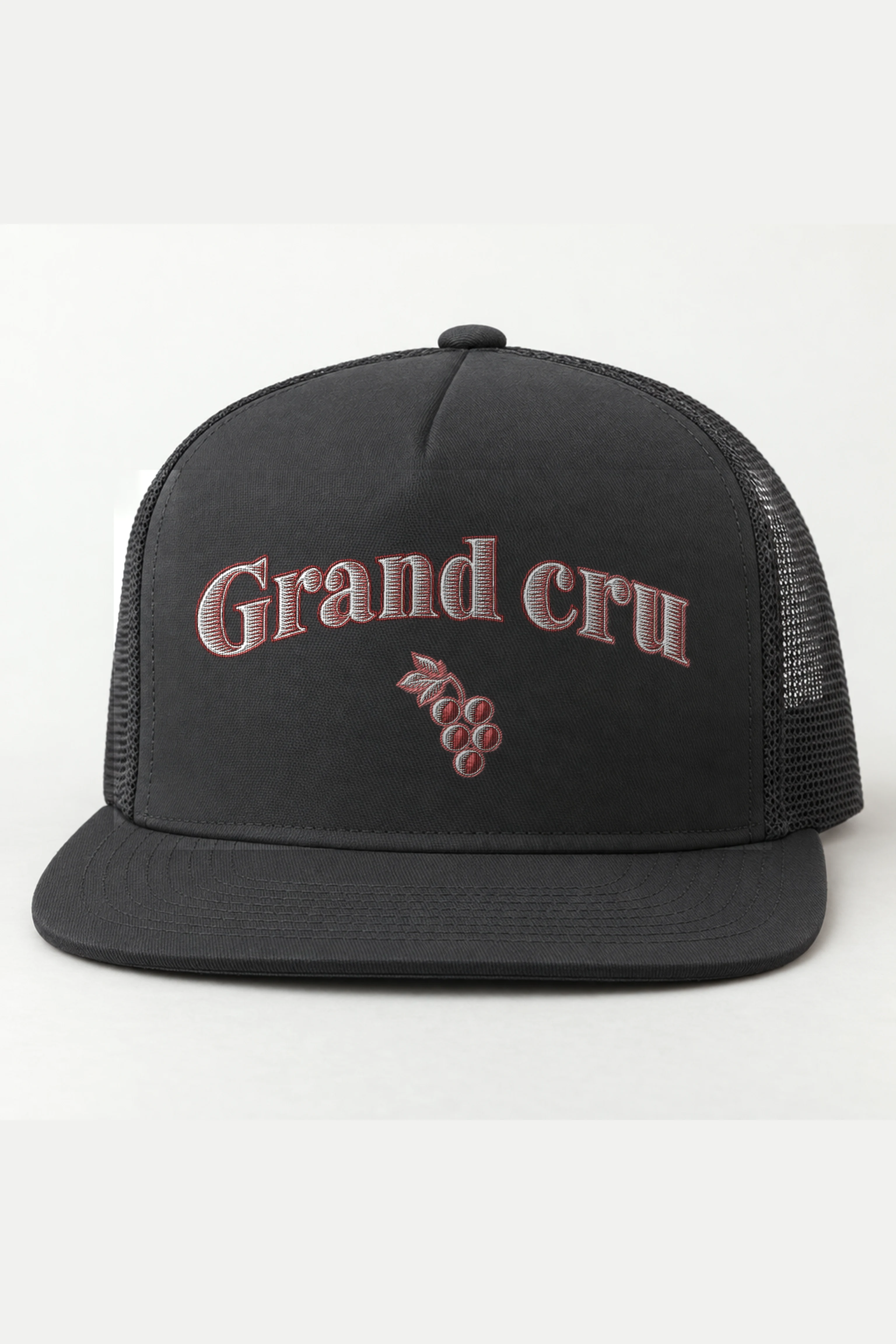 "Grand cru" 5 Panel Trucker Cap · Embroidered