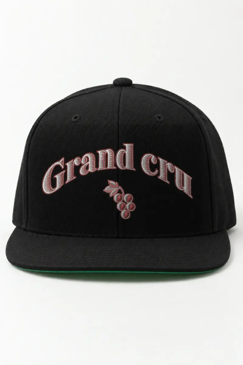 “Grand cru” Classic Snapback · Embroidered